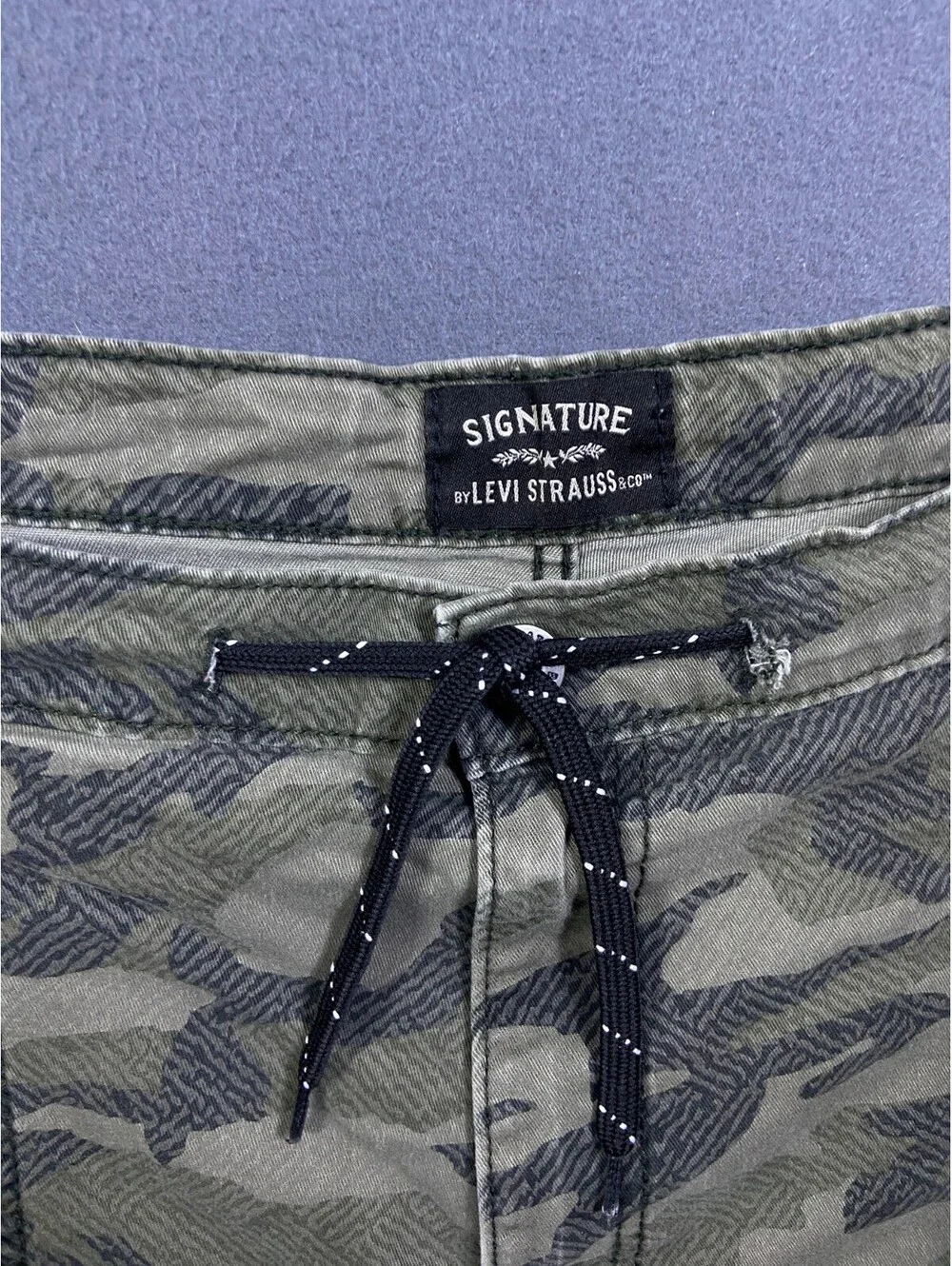 Signature by Levi Strauss & Co. Shorts Men's Size 42 10